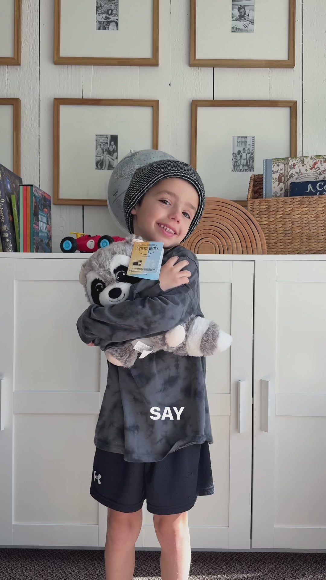 Bedtime box.mp4__PID:73a65061-3724-47f0-973c-c2c0a74b9735